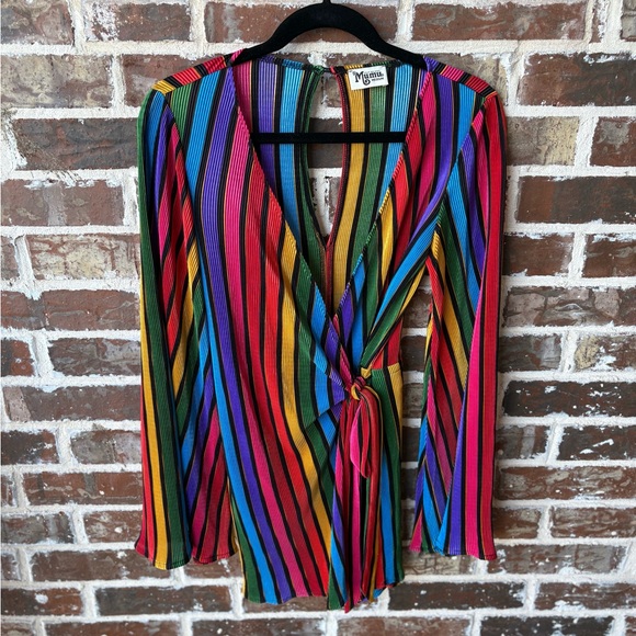 Show Me Your MuMu Caleb Romper Size Medium Rainbow Parade Pleat - Picture 15 of 16